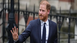 Prens Harry, İngiltere'ye döndü: Daily Mail davasında ağır fatura