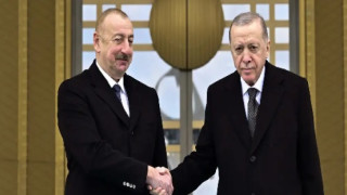 Azerbaycan: Cumhurbaşkanı danışmanı Oktay Saral uzaklaştırıldı