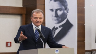 Gözaltına alınan Mersin Büyükşehir Belediye Başkanı Seçer'in emniyette ifade işlemleri başladı