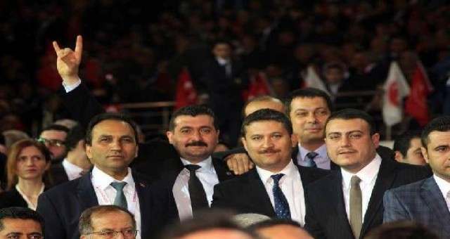 Mersin Büyükşehir'de büyük yolsuzluk iddiası!